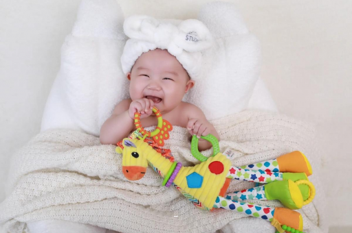 昌邑宝宝眼眶发红